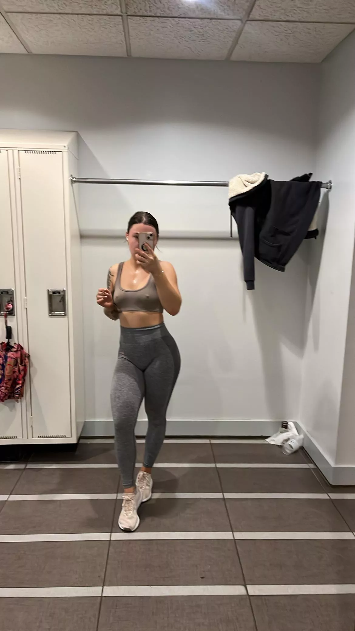 first post here ❤️ just finished my workout 😘
