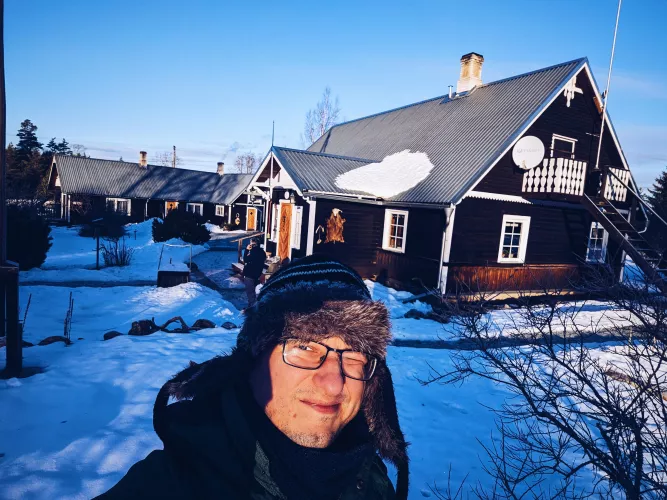 Have a sun in your eyes...