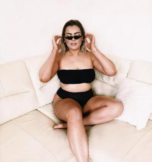 Here’s me, wishing I had something to bounce on. ❤️