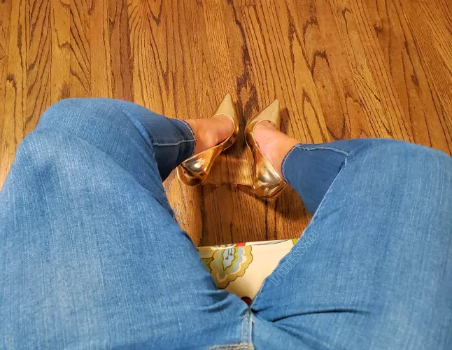 I have your Christmas present right here...hurry up and unwrap it so we can use it as much as possible before 2023!