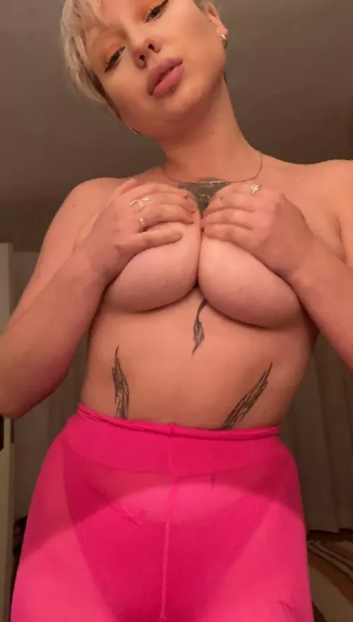 I heard kissing burns calories, want to help me exercise