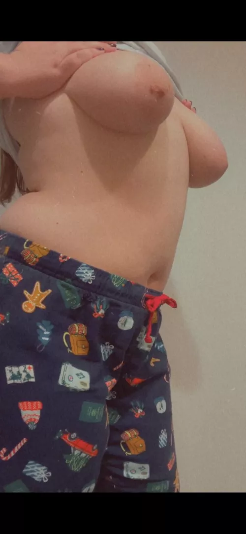 I’m soft all over… can I be your christmas present?