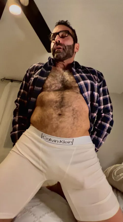 Insert hairy……….caption here 😏