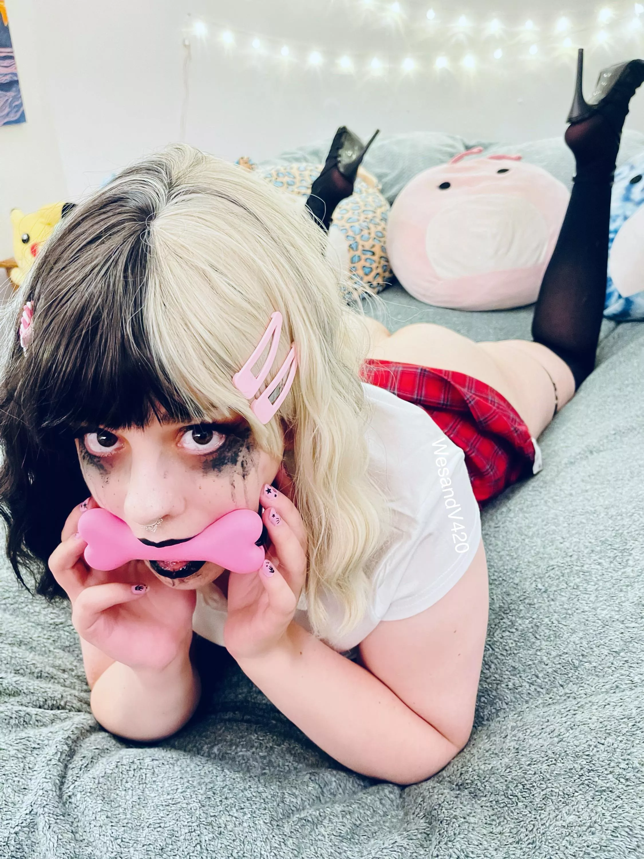 Is anyone still up and horny rn?