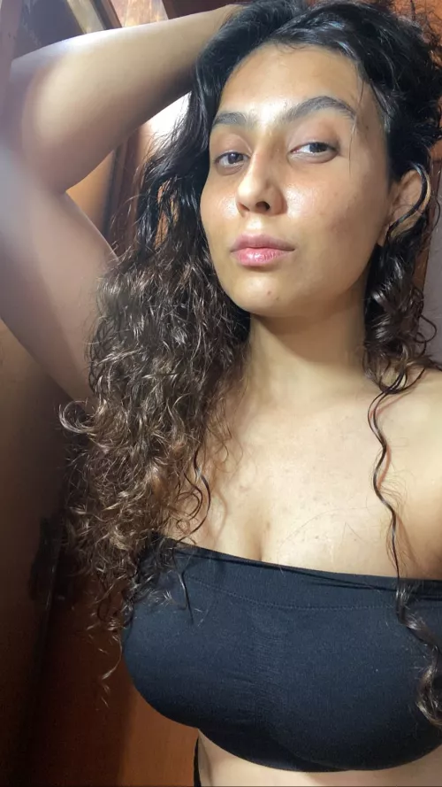 Its Hot to see Men perving over my Wife! honest thoughts or Fantasies about her!?