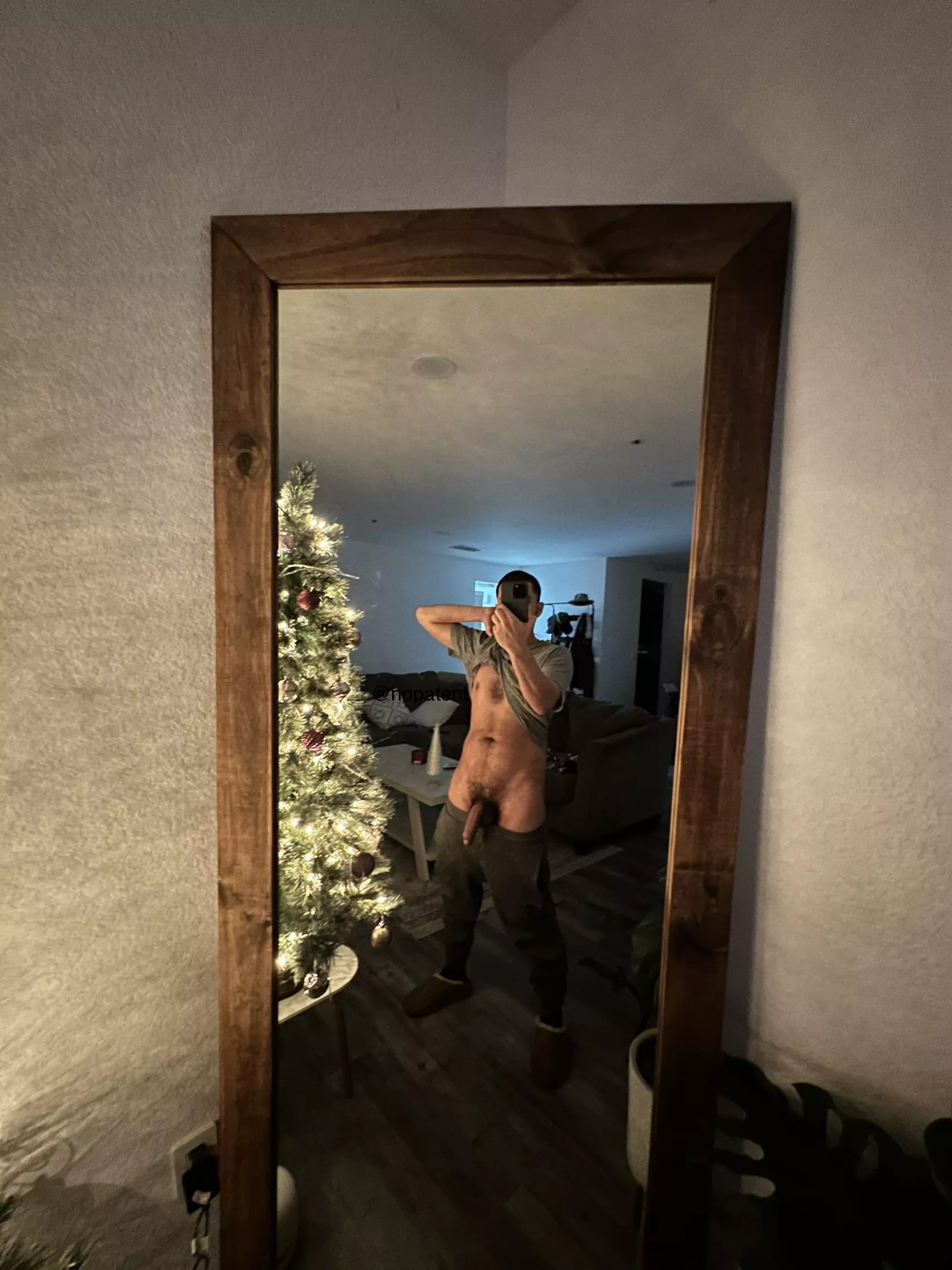 let me stuff your stocking with my candy cane 🎄