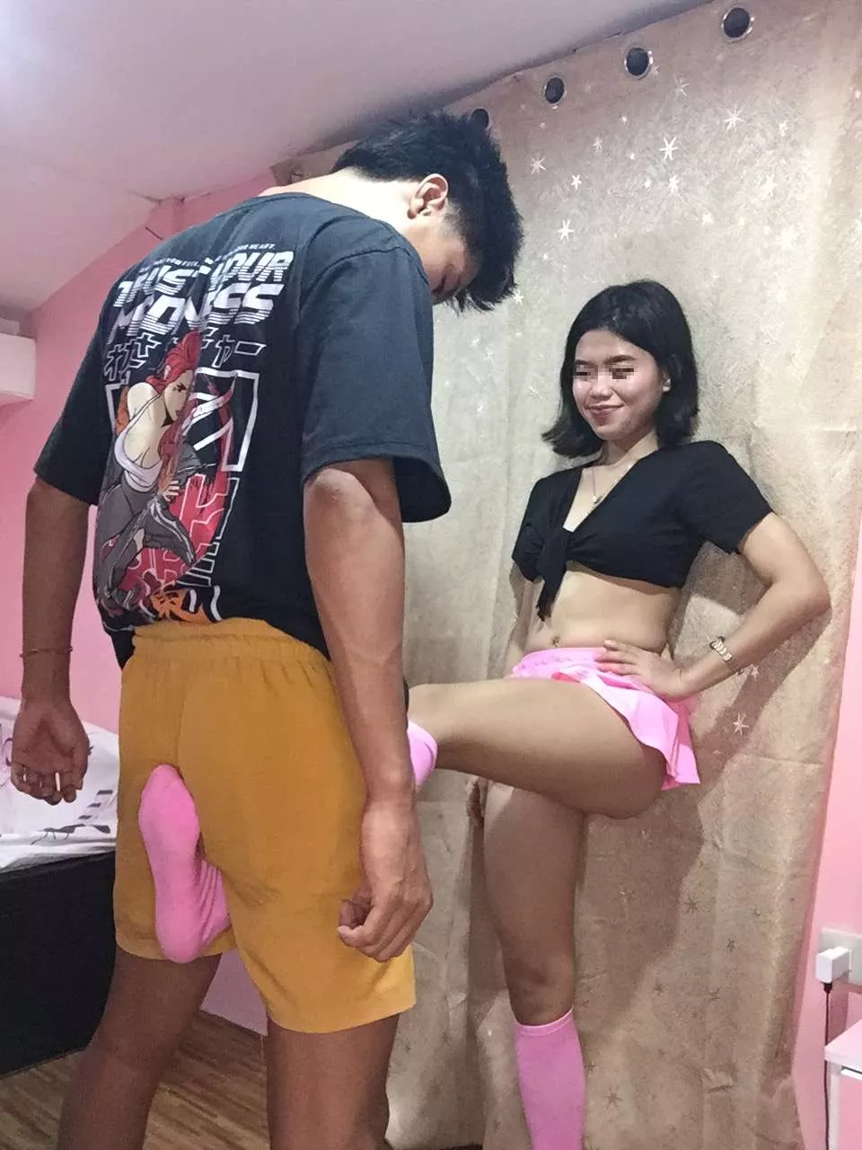 Merry Christmas #Ballbusting Reddit 😘 another photo from my recent ballbusting session with my friend 😂