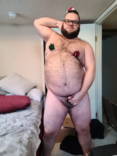 Merry Christmas from your favorite straight bear 😘