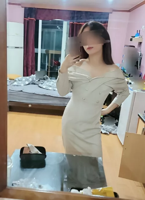 my Christmas dress😊