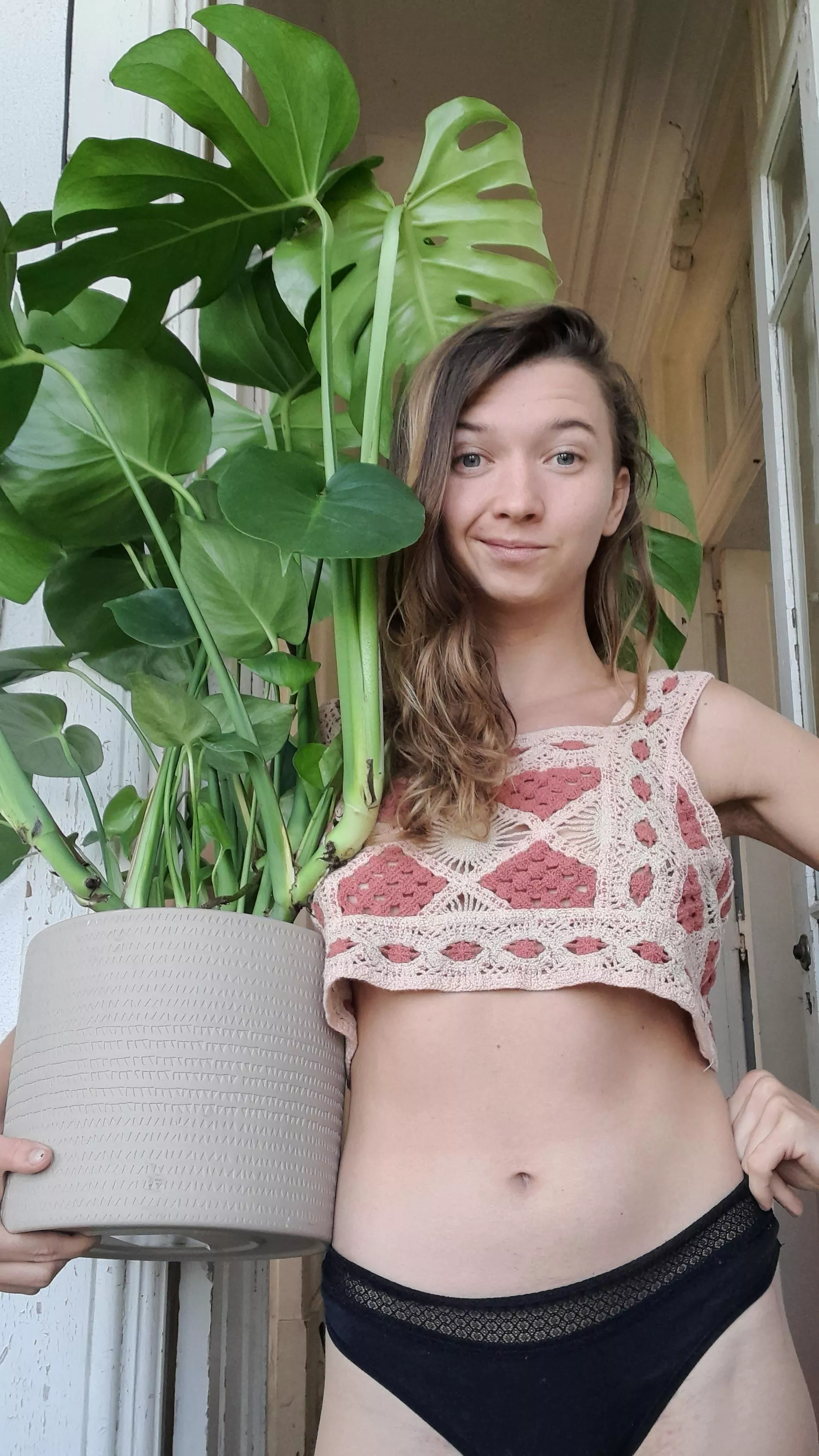 POV: i got you new plant 🪴 and gonna teach you how to gently care about this lady ❤️🙆🏼