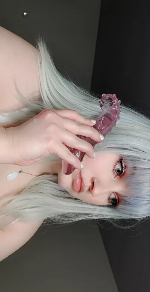 POV: me calling you from my glass tentacle to pick up some crab rangoons on the way home