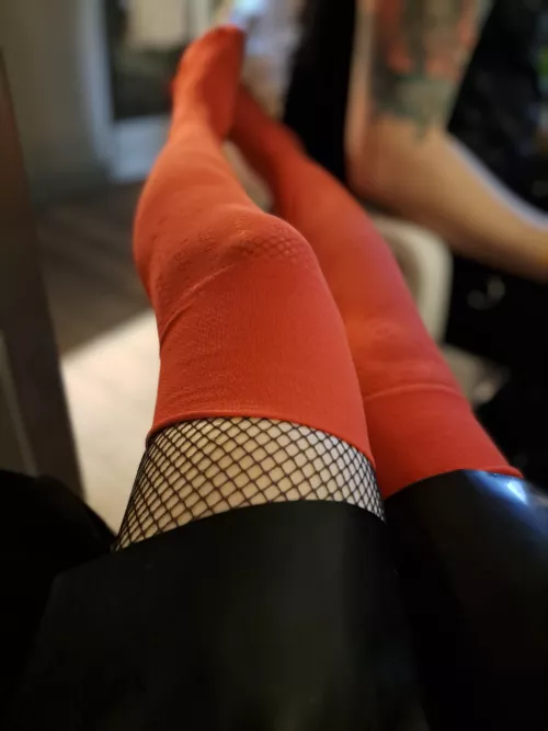 Red makes me go from mild to wild [f]