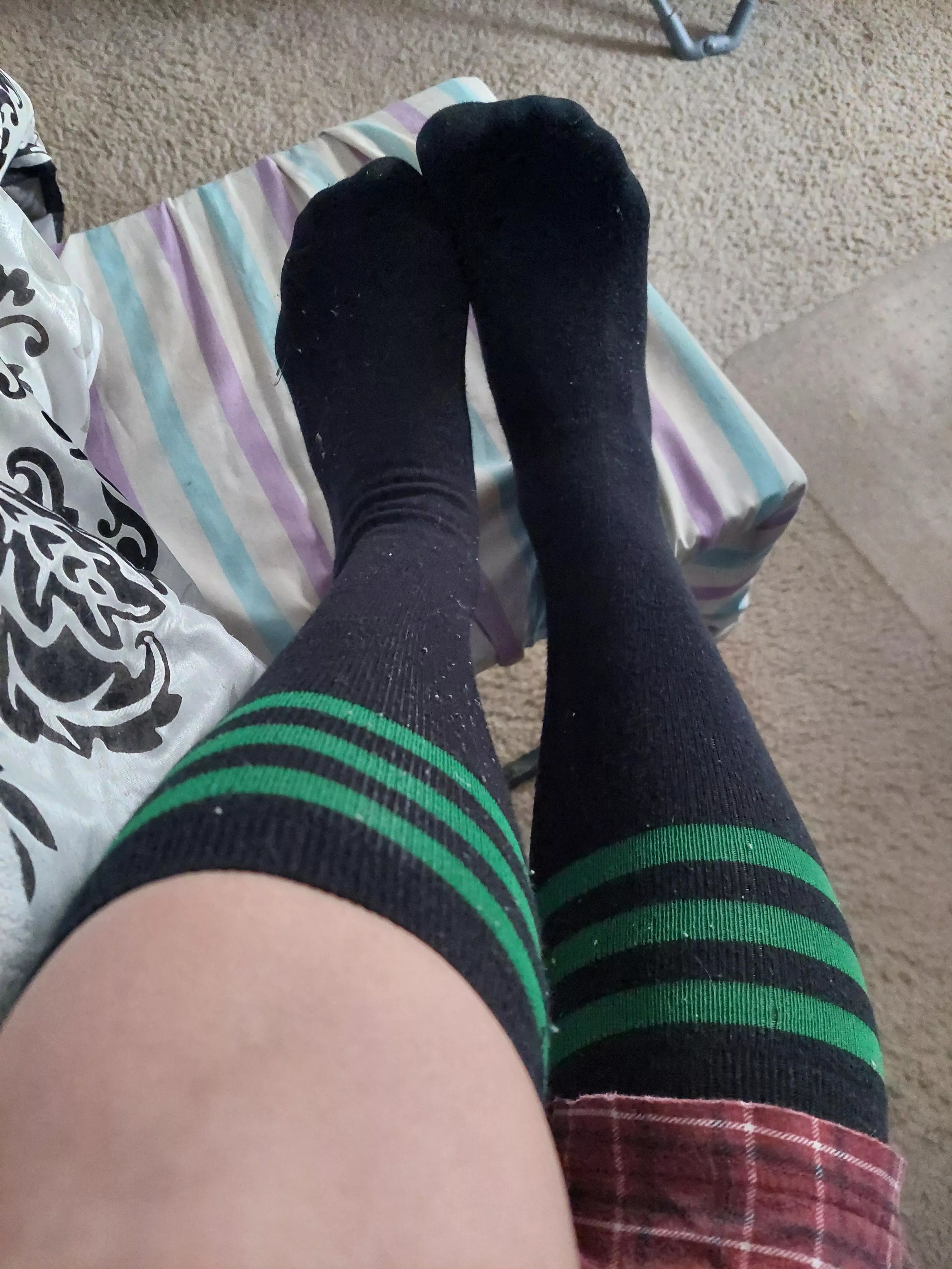[selling][us] knee highs are so damn hot