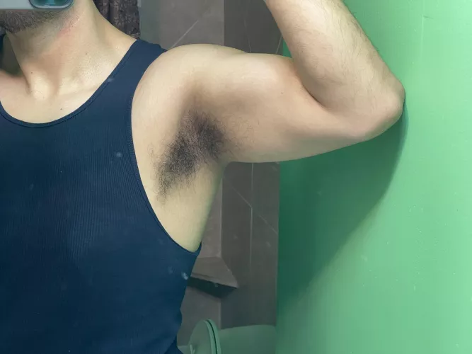 Sweating after a workout with no deodorant