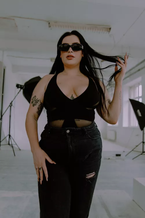 Tits or ass? You decide. 🤫