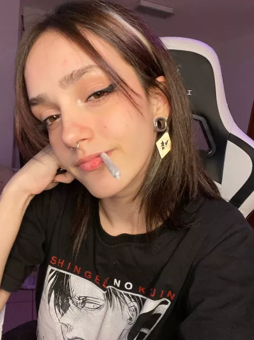 wanna smoke together?