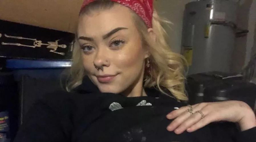 What if I show my girlfriends your 🍤 shrimp ?😈 I have a cage for you too! Sna🅿️chat houseofkitty 🫶🏻