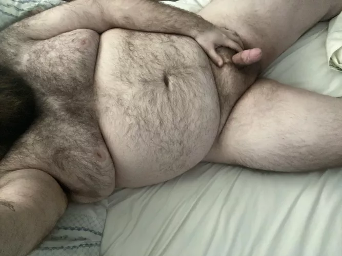 who wants a christmas snuggle and fuck??