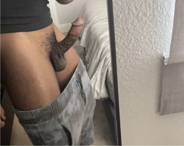 Who wants to bounce on daddy’s cock?