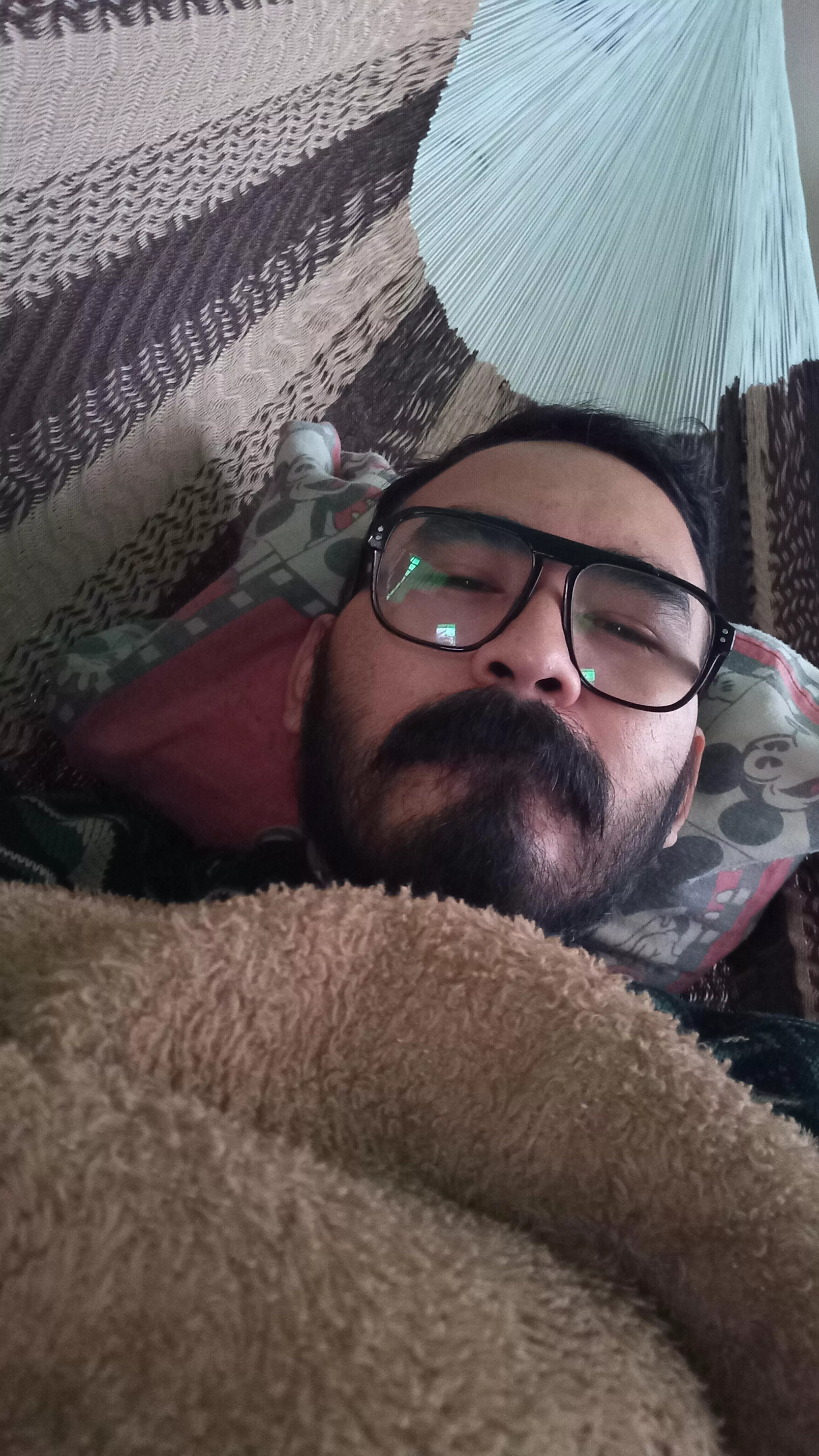 Wishing you a merry cozy Christmas for those who celebrate, and if you don't I hope you have a very happy weekend. Today is resting day from my hammock.