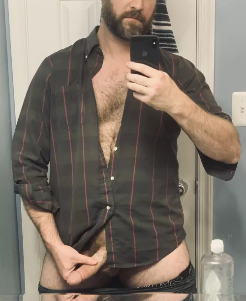 Yeah that’s right baby…I know you like that bottle of contact lens solution visible in frame…[40]