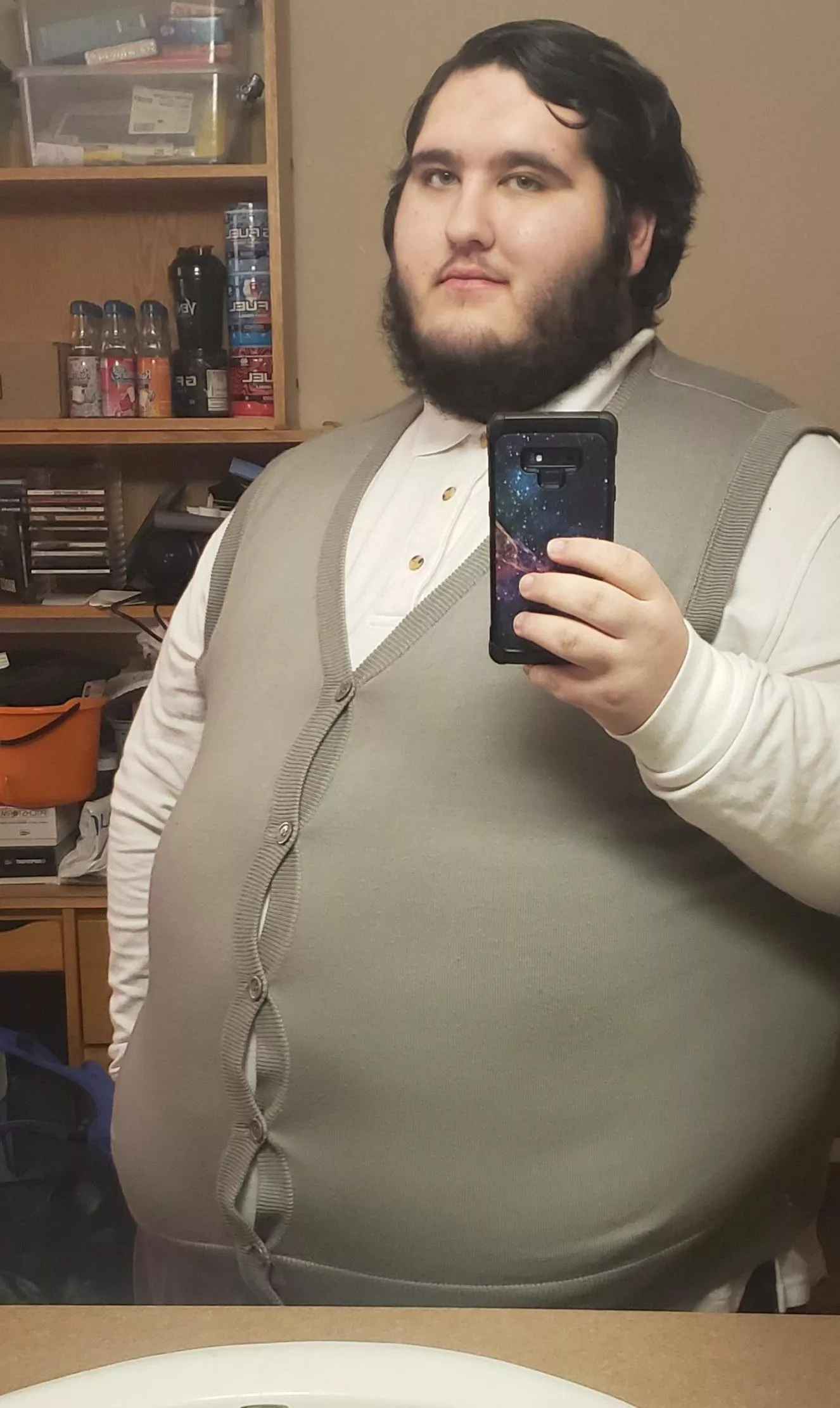 20 - Know it's not an NSFW pic, but would love to chat with someone... I might even send you something if you're good