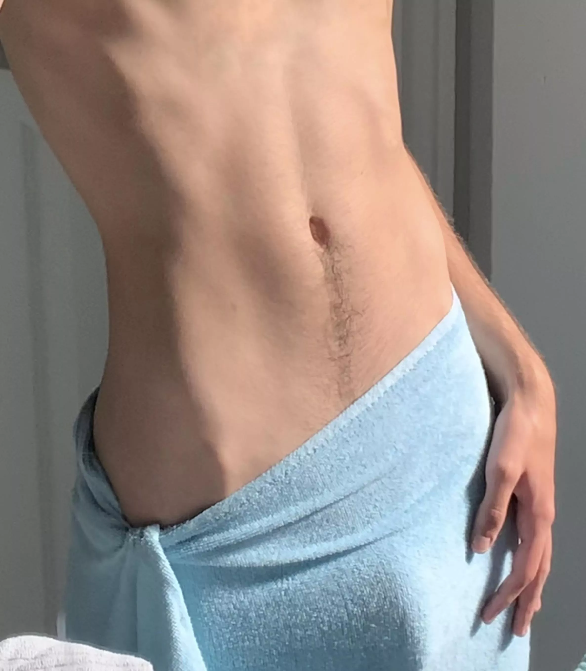 21 5’6 110lbs think you’re strong enough to throw me around ?