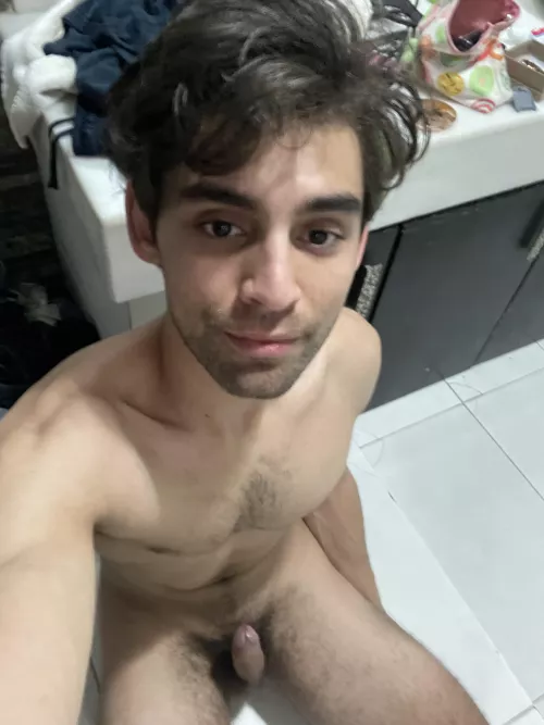 23 and submissive, let me serve you 👅