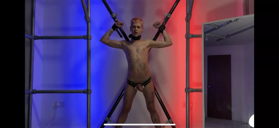 23 need a daddy to use and abuse me again 😈😈