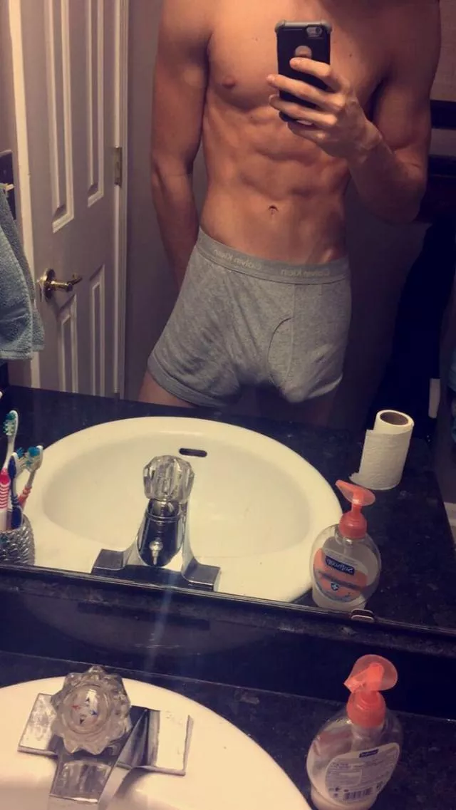 24 anyone here to have some fun ? Add matmatimatteo