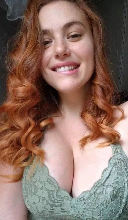 24[F] Upvote free sexting nudes & video add on [Snap] sarajessi402