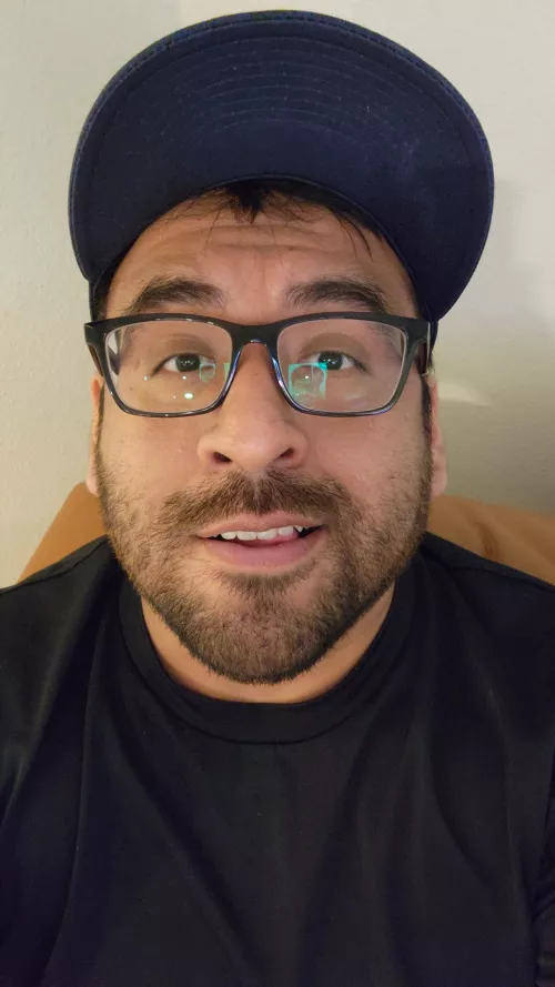 32 M, anyone play COD mw2?