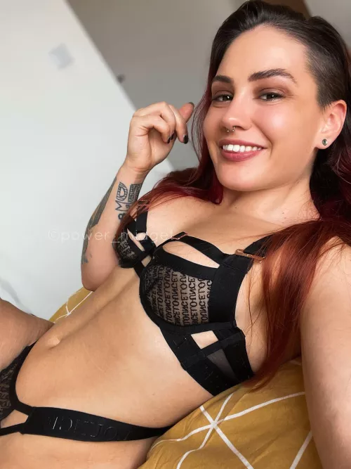 4ft 8” little cutie 🥰