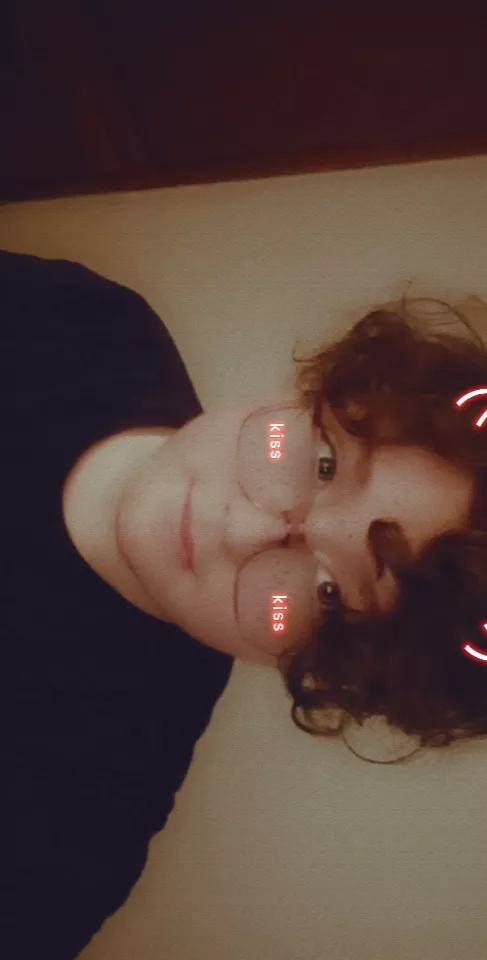 anyone wanna fuck me?