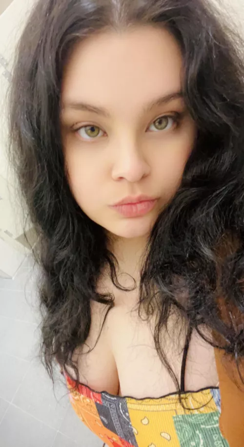 Bbw face! (25F) big women can be absolutely gorgeous 😋