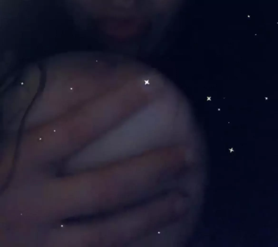 Can you give me a hand baby?