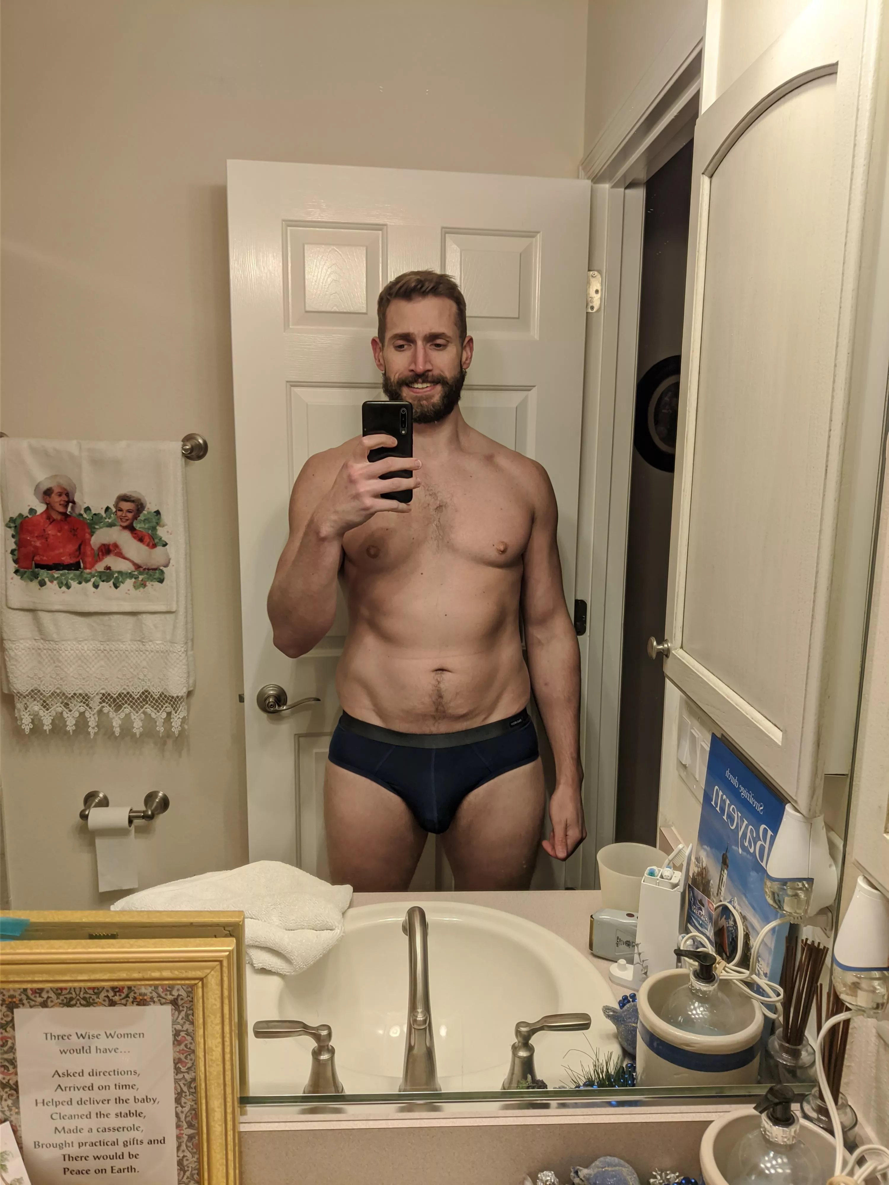 Christmas briefs, happy holidays 🎄