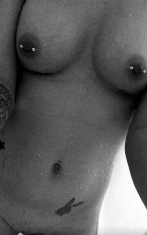 Could live in the shower lol