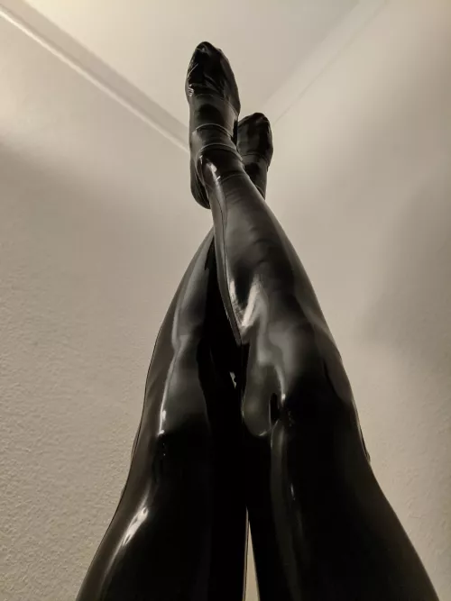 Does this count as a shiny Xmas tree?