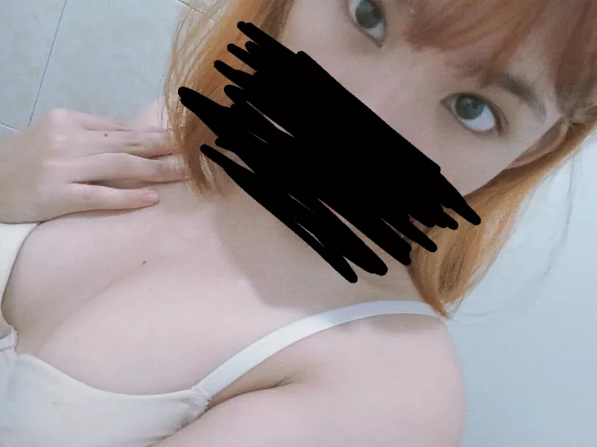 (f) shout-out to the girl who made me gay tonight hahaha