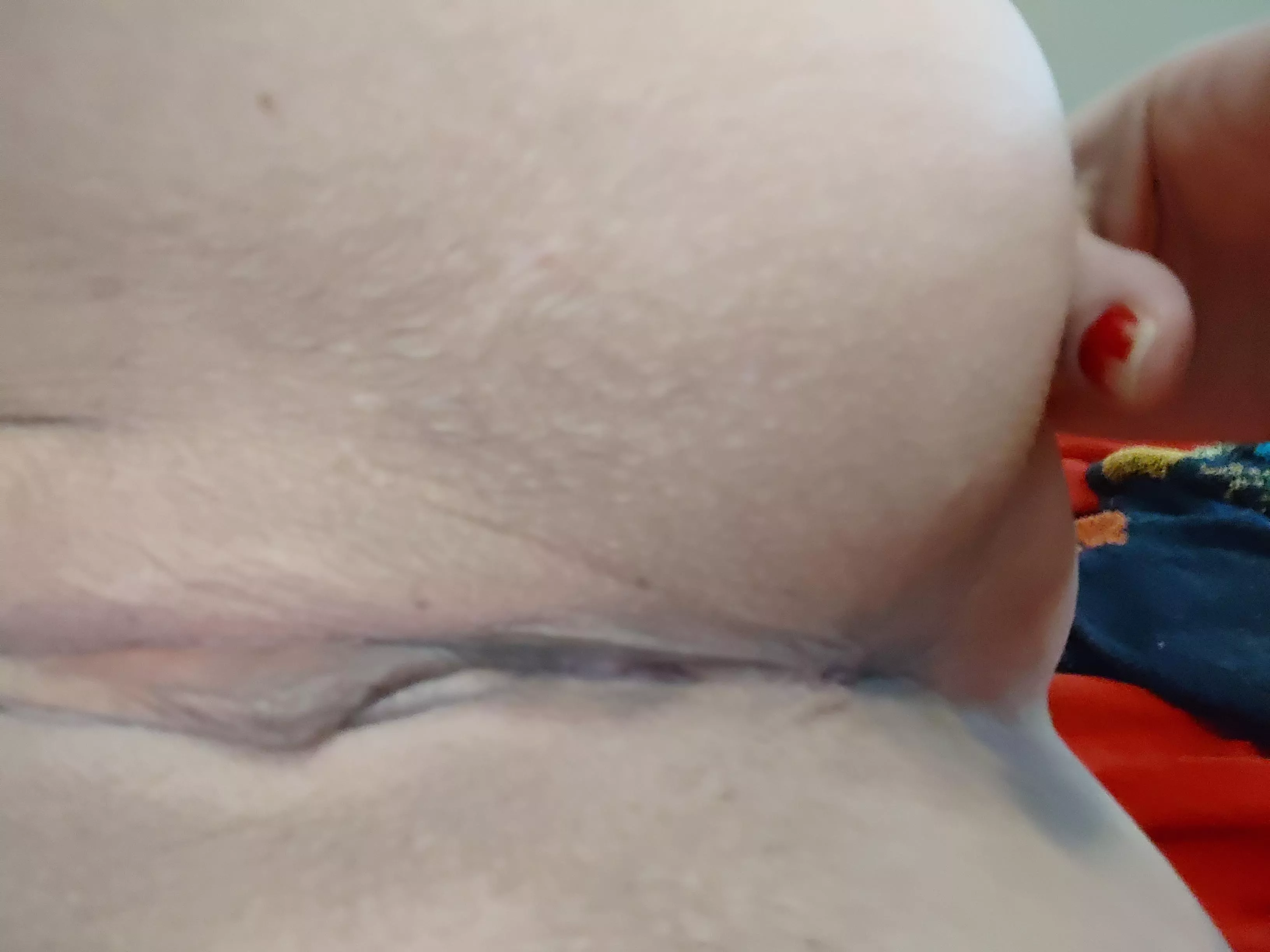 (F) Two freshly shaved holes for your viewing pleasure.