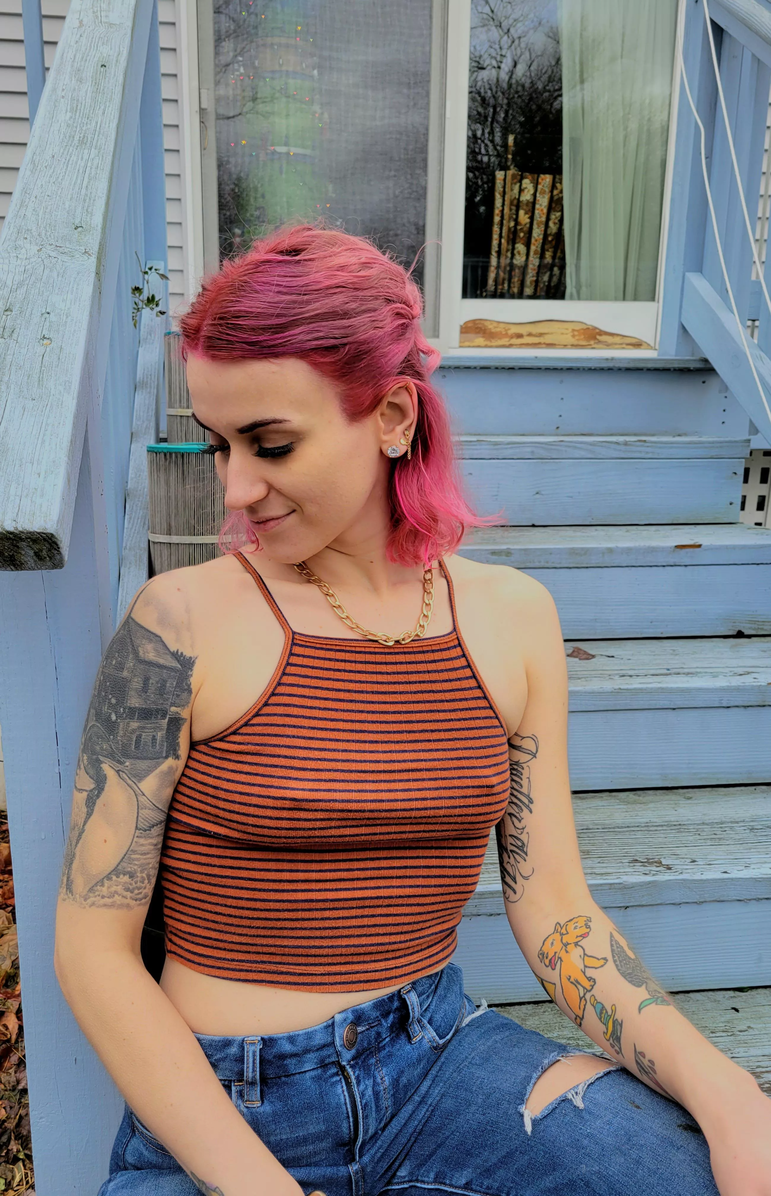 first post here, be nice😘