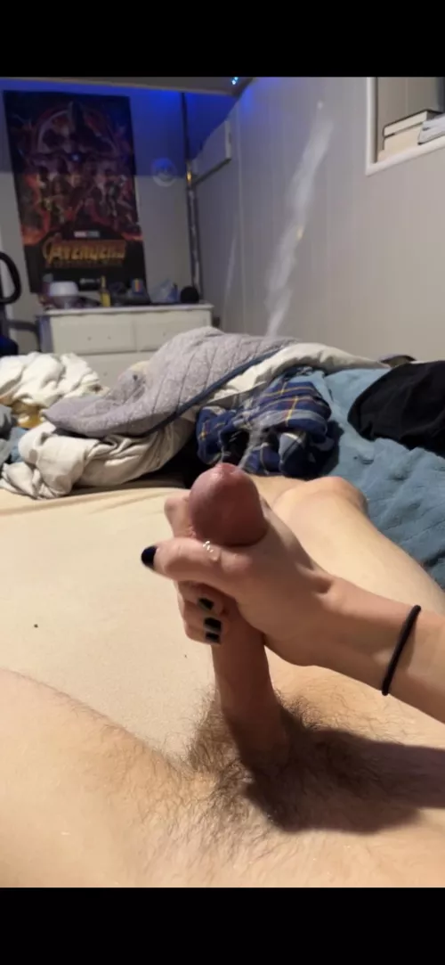 Genuinely one of the most powerful cumshots I’ve ever had. Felt so good to drain my balls. Send me a chat to see it 🫣