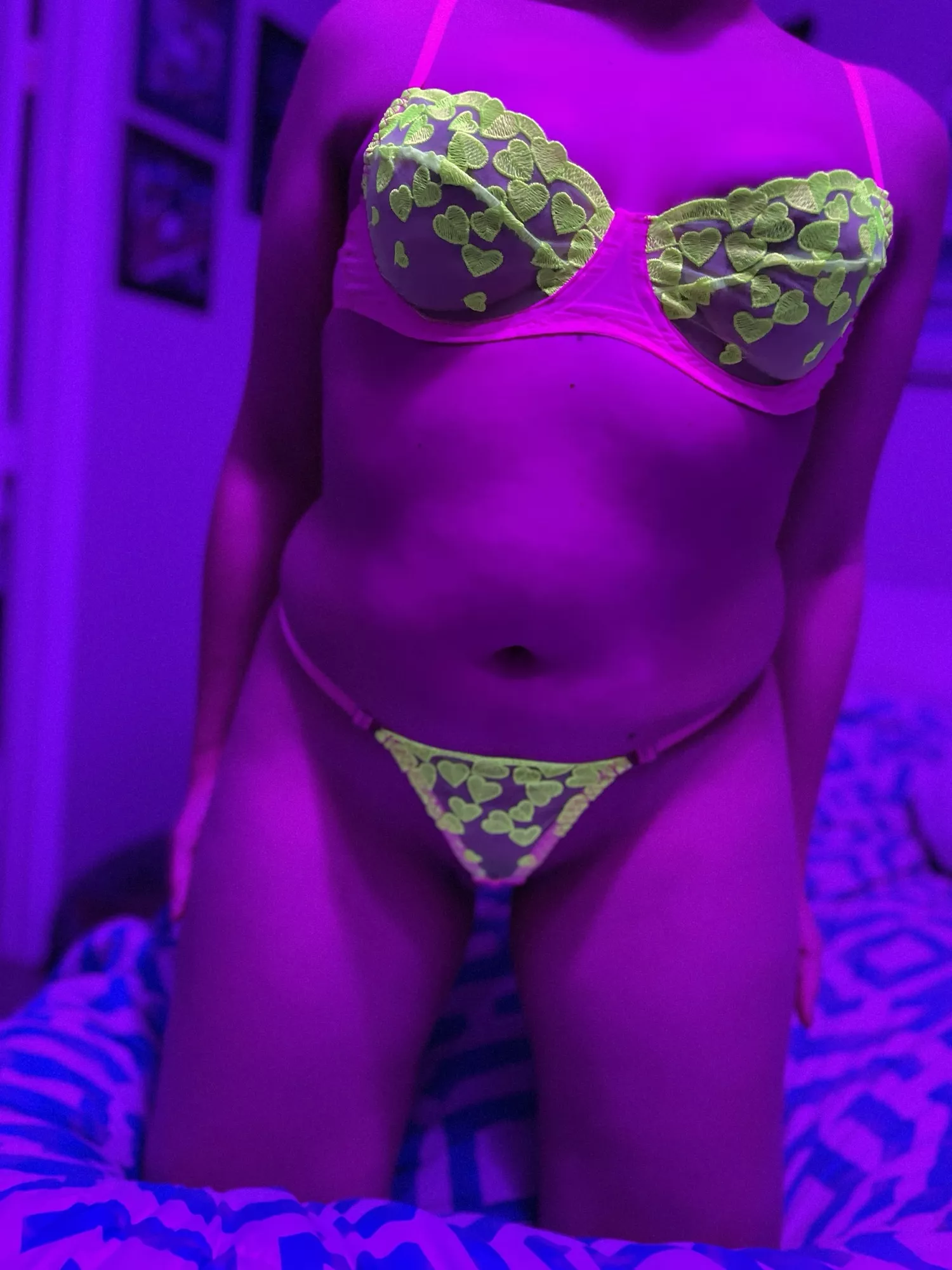 Got some glow in the dark lingerie for Christmas! Had to try them on tonight 😍