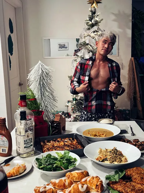 Happy holidays to everyone! What was your favorite present? ☺️