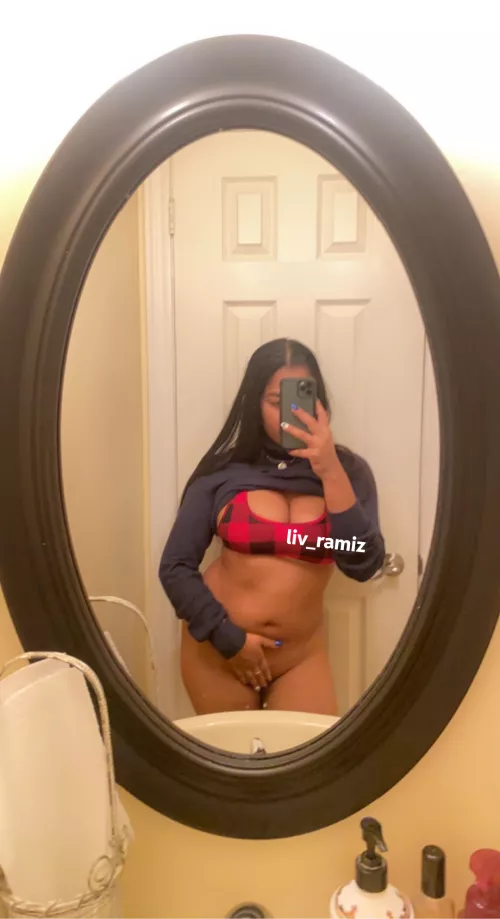 Hide me from your parents (F)