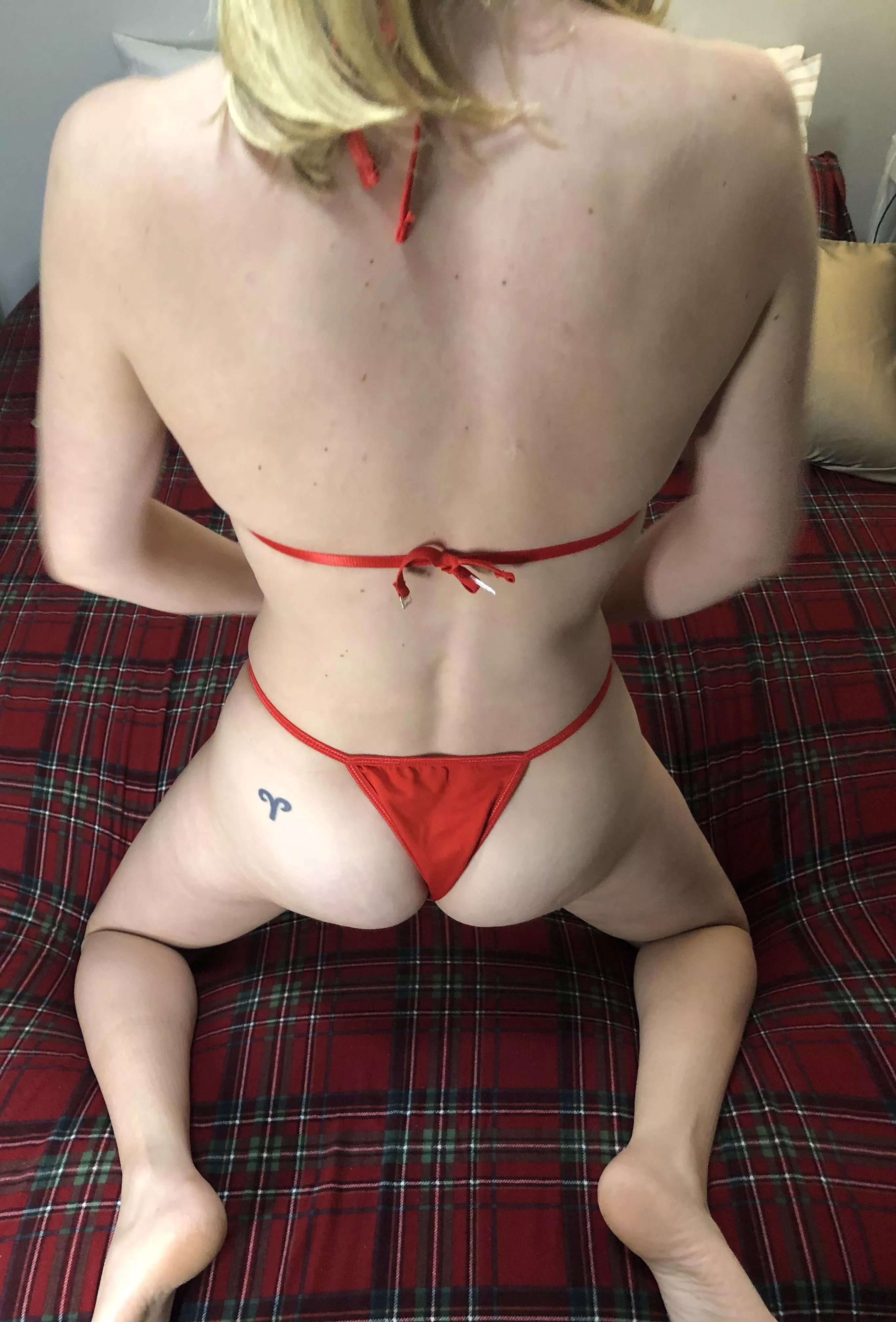 How’s the view of my Cute 34y/o MIL[F] Butt