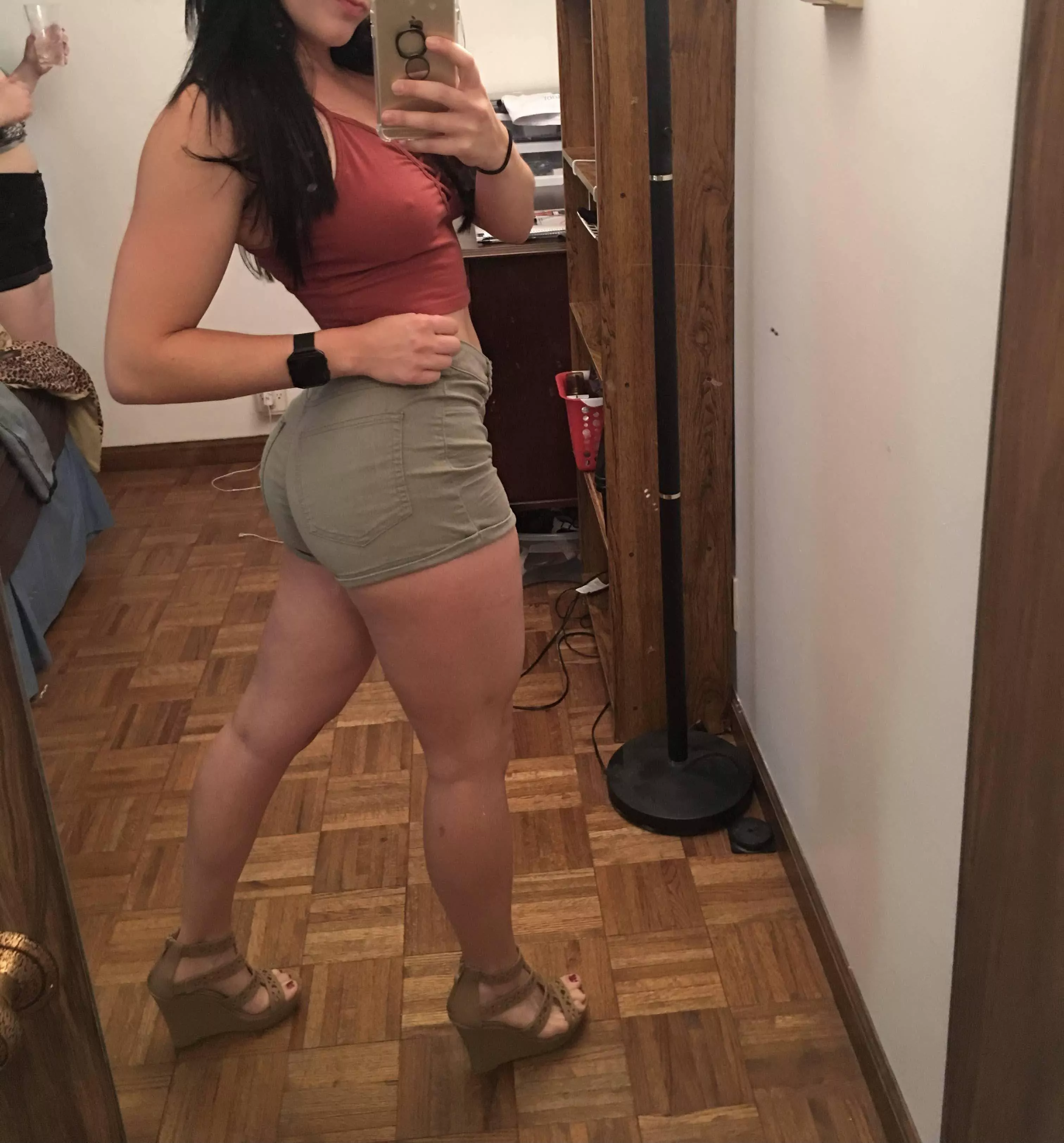 I can crush dreams between these meaty thighs