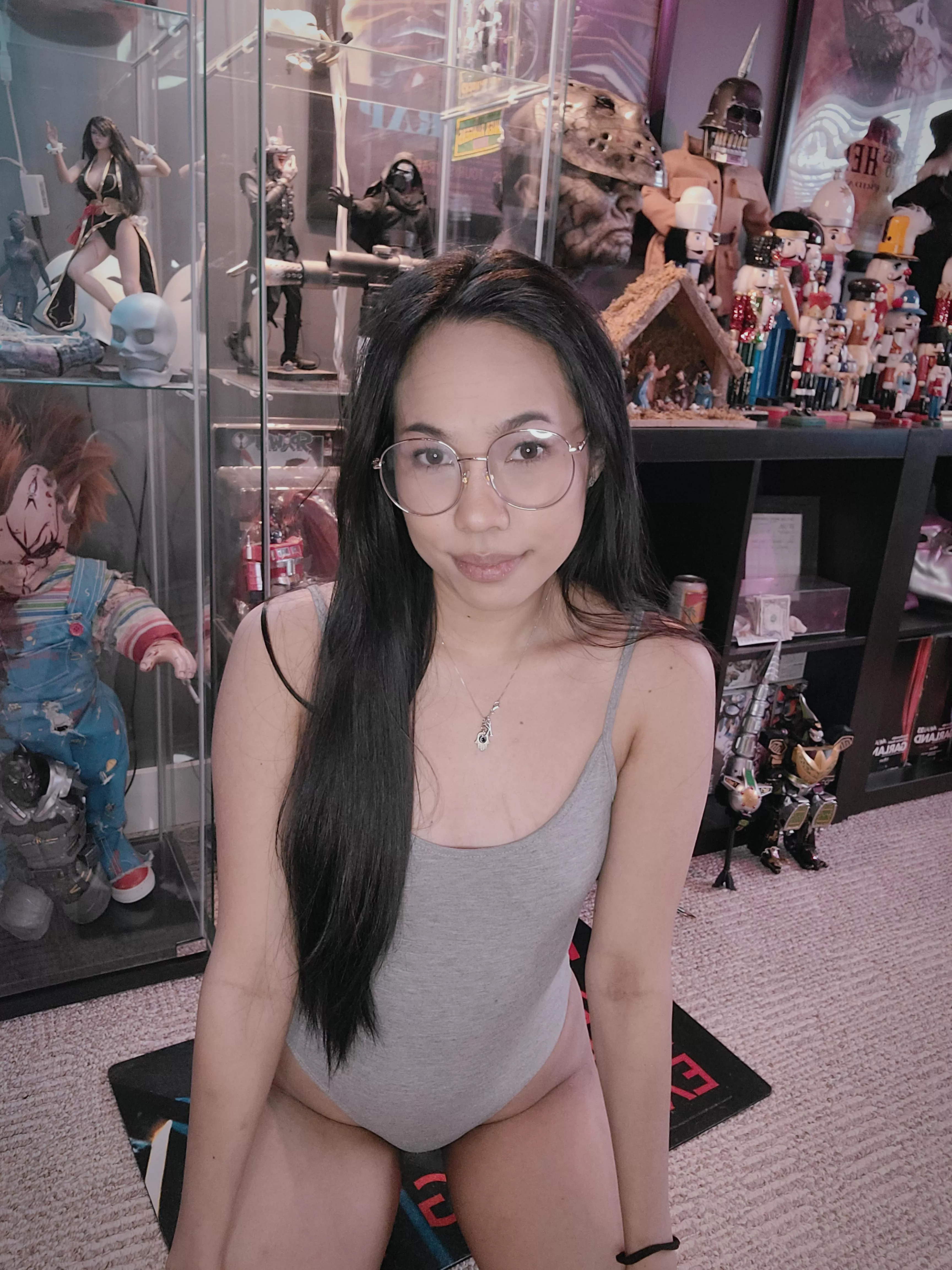 I hope you like nerdy asian girls 🥺