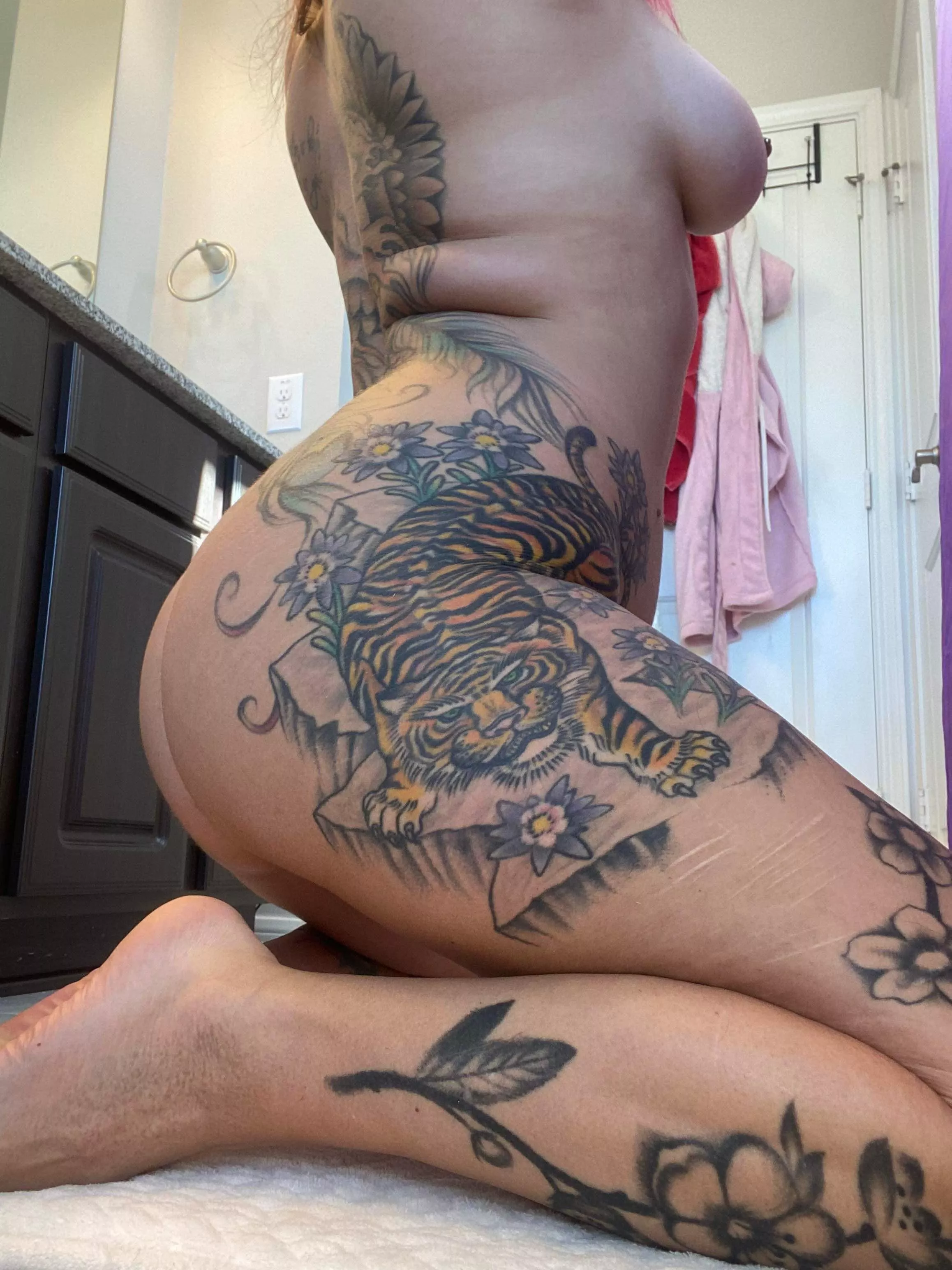 I hope you like tattoos… and moms!